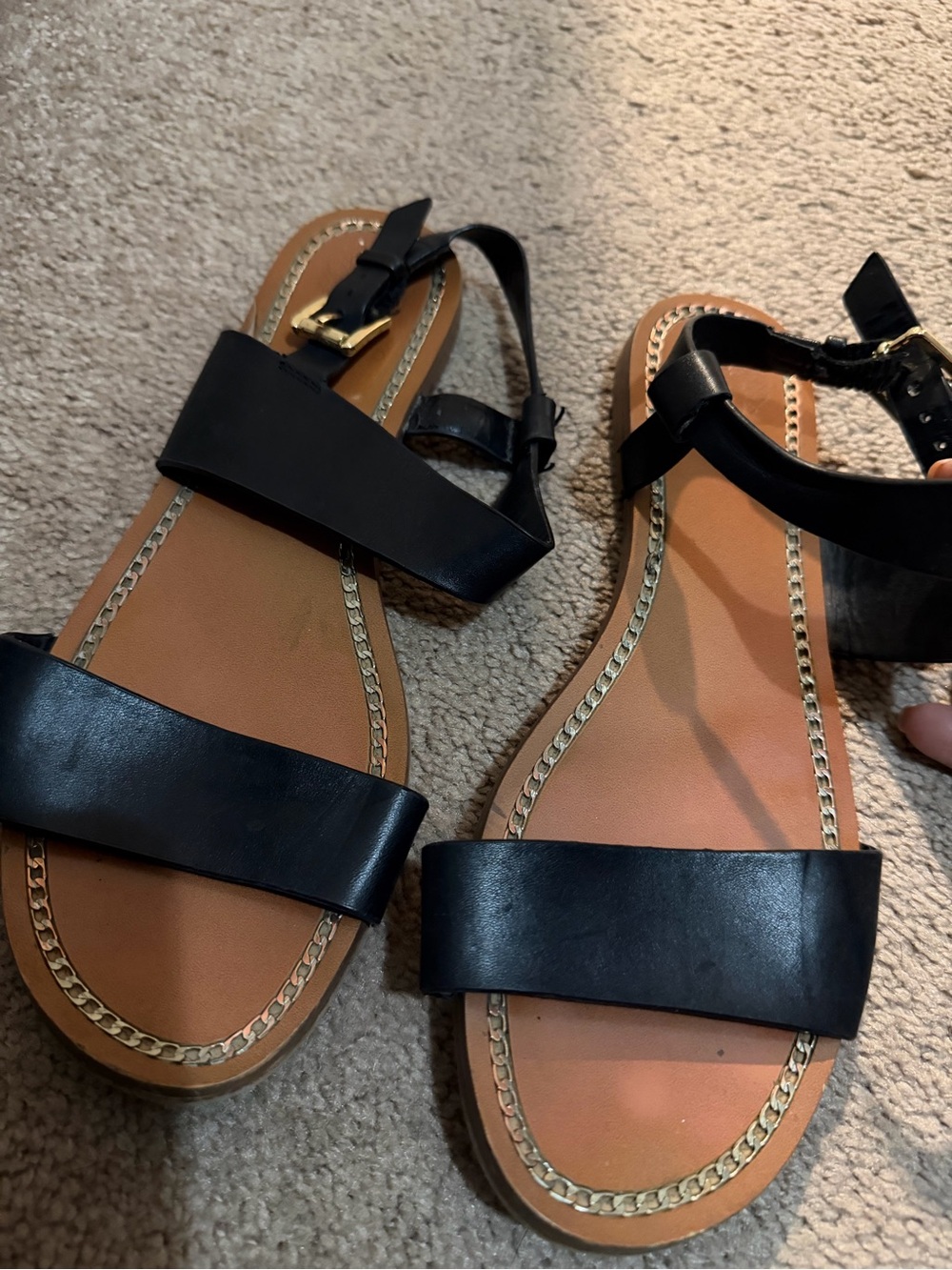 Vince Camuto Black Leather Chain-Trim Flat Sandals
